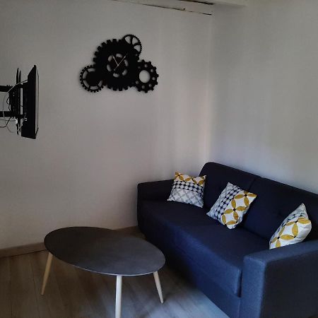 Apartamento Le Petit Bois Niort Exterior foto